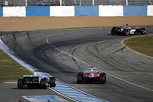 Montoya (McLaren), Perera (Toyota), Heidfeld (BMW Sauber)